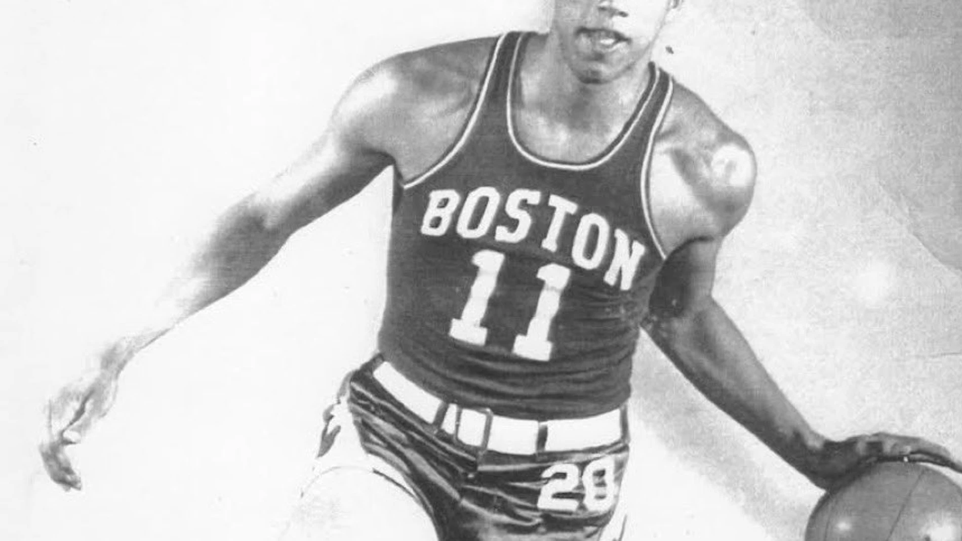 Chuck Cooper, el primer jugador de color en jugar en la NBA