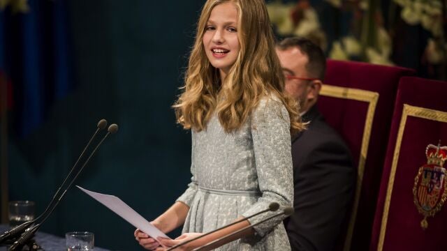 La Princesa Leonor ofrece su primer discurso publico a la edad de 13 años durante la Ceremonia de Entrega de los Premios Princesa de Asturias 2019