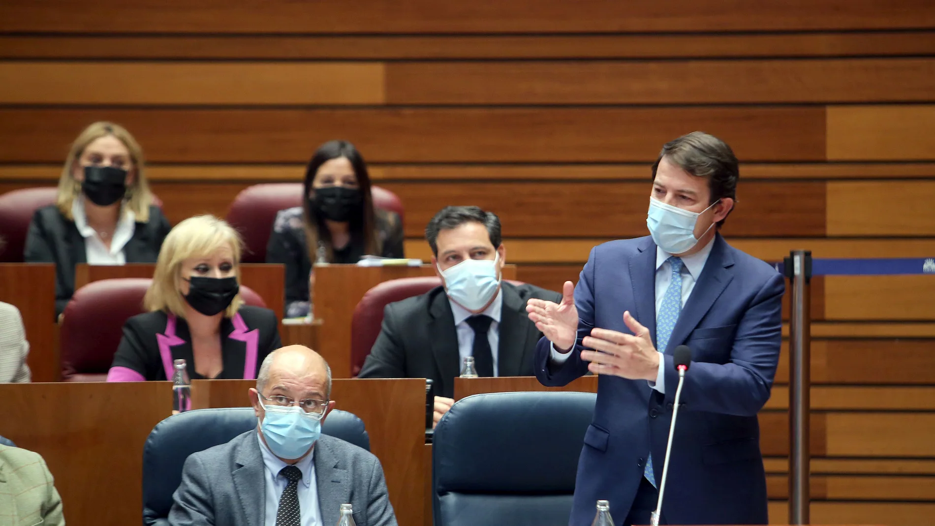 El presidente Fernández Mañueco interviene en las Cortes