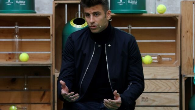 El defensa del FC Barcelona y presidente y fundador de Kosmos Tennis, Gerard Piqué presenta la primera edición sostenible de la Copa Davis durante un acto celebrado en Madrid. EFE/JJ Guillén