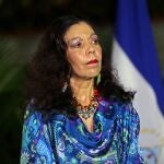 Fotografía de archivo fechada el 7 de noviembre de 2016 que muestra a la vicepresidenta nicaragüense, Rosario Murillo, durante un acto en Managua (Nicaragua)