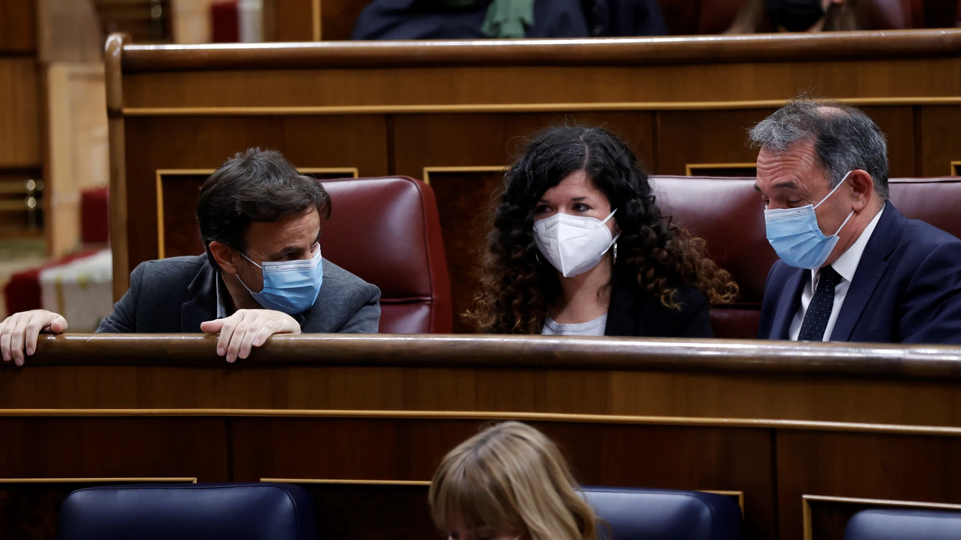 Los diputados de Unidas Podemos Jaume Asens, Sofía Fernández y Enrique Santiago en el Congreso de los Diputados