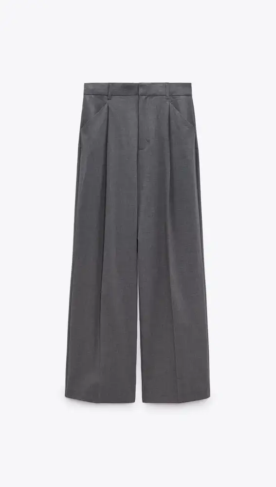 Pantalón de tiro medio y bolsillos laterales, de Zara