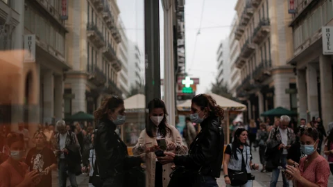 Desde el 1 de febrero, los certificados de vacunación de los adultos en Grecia expirarán a los siete meses de ser expedidos