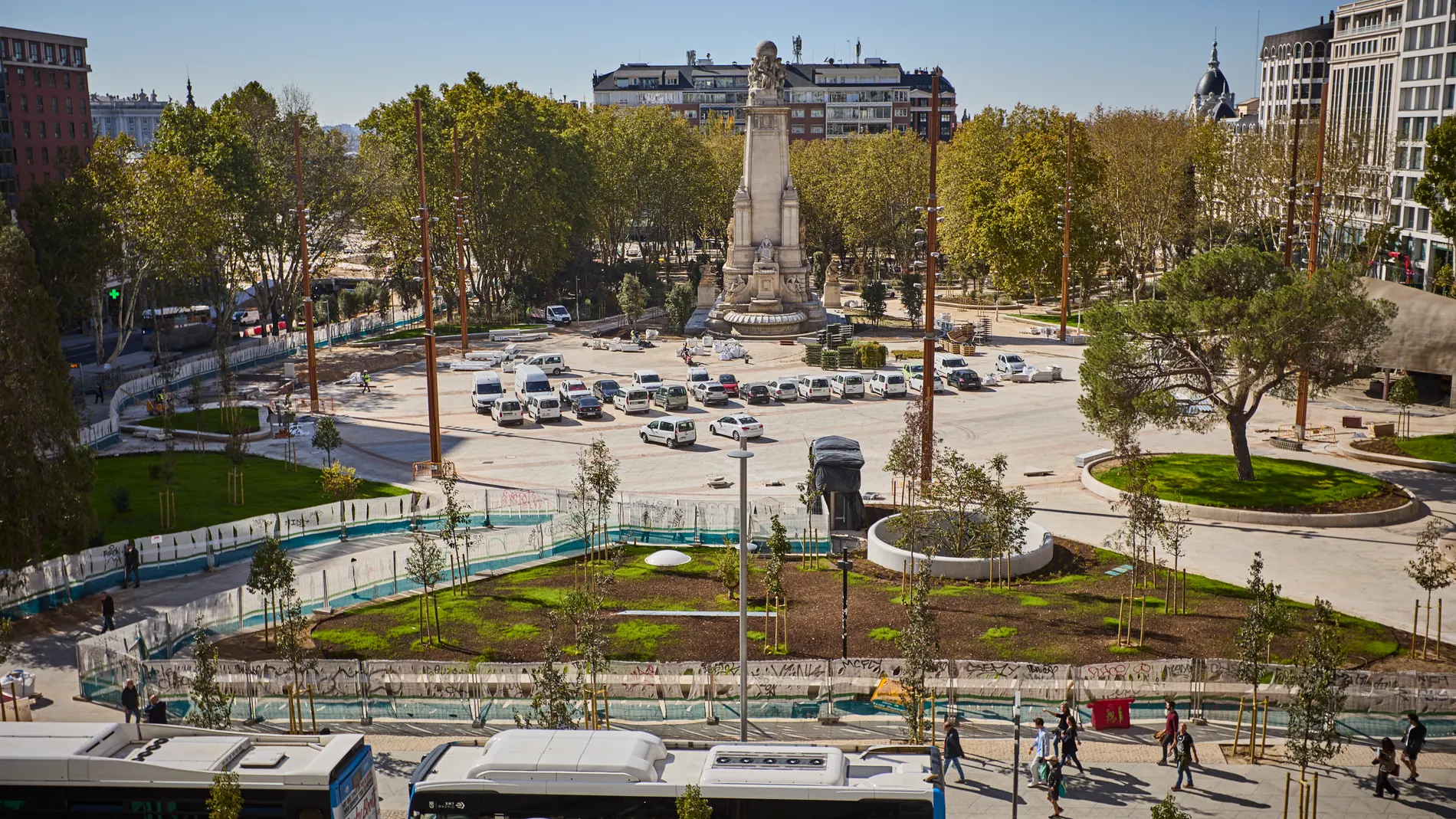 Obras de remodelación de la Plaza de España de Madrid.
