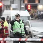 La Policía acordona la calle del norte de Oslo donde fue abatido el atacante