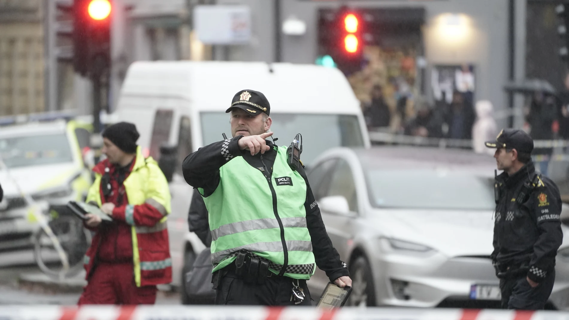 La Policía acordona la calle del norte de Oslo donde fue abatido el atacante