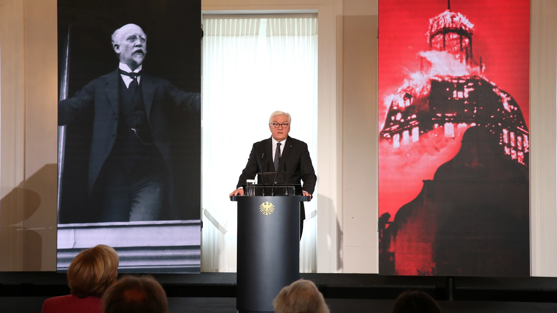 El presidente alemán, Frank Walter Steinmeier, recuerda el 9 de noviembre la Noche de los Cristales de Rotos de 1938, uno de los mayores progromos contra los judíos durante el régimen nazi