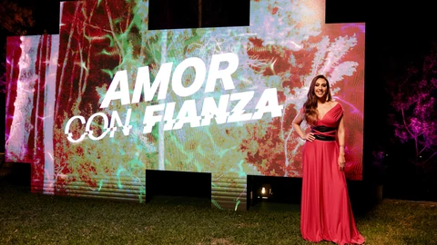 Amor con fianza - Monica Naranjo