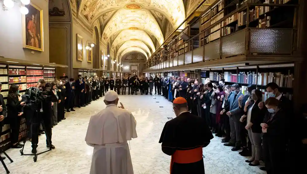 El Papa durante la inauguración del nuevo espacio en la Biblioteca Vaticana