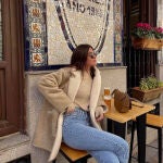 Mery Turiel con abrigo de Mango.