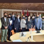 Ayuso, con los representantes de sindicatos y asociaciones policiales, tras la una reunión por la modificación de la Ley de Seguridad Ciudadana