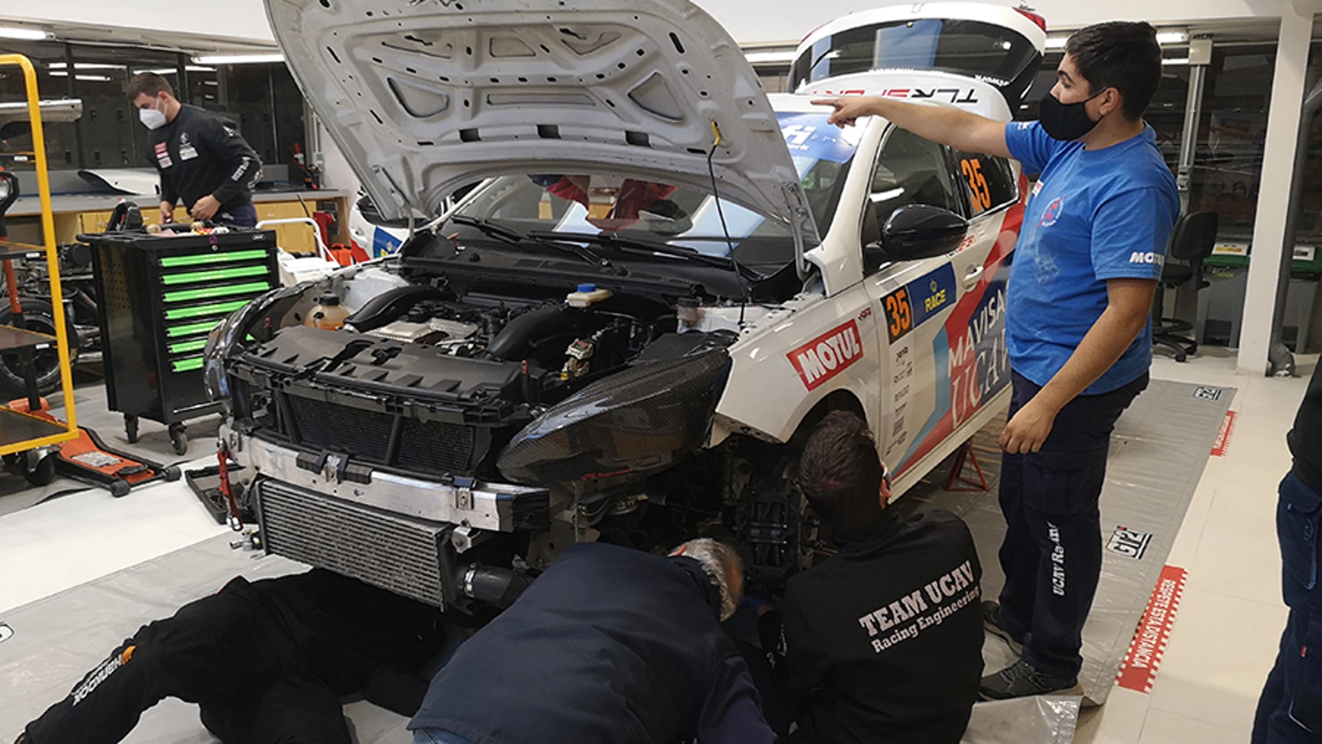 Equipo UCAV Racing