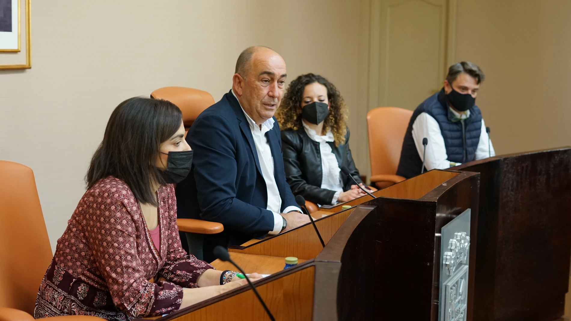 El presidente de la Diputación de Segovia, Miguel Ángel de Vicente, durante la asamblea