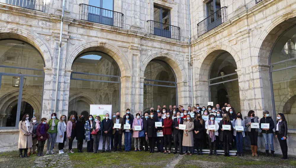 El consejero de Agricultura, Ganadería y Desarrollo Rural, Jesús Julio Carnero, clausura el III Foro de Emprendimiento de la Mujer Rural