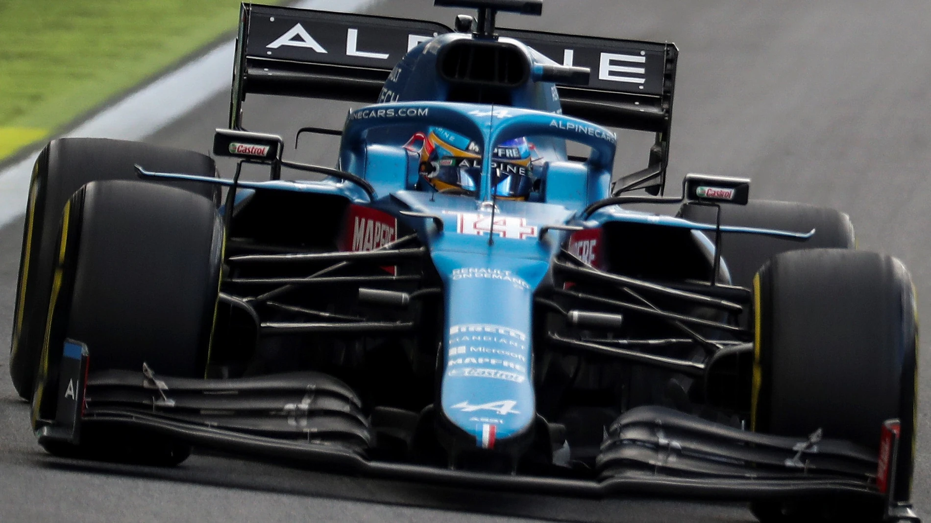 Fernando Alonso, al volante de su Alpine durante la temporada pasada.