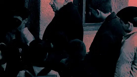 Fernán Gómez, en uno de los descansos de &quot;La lengua de las mariposas&quot;, dirigida por José Luis Cuerda en 1999