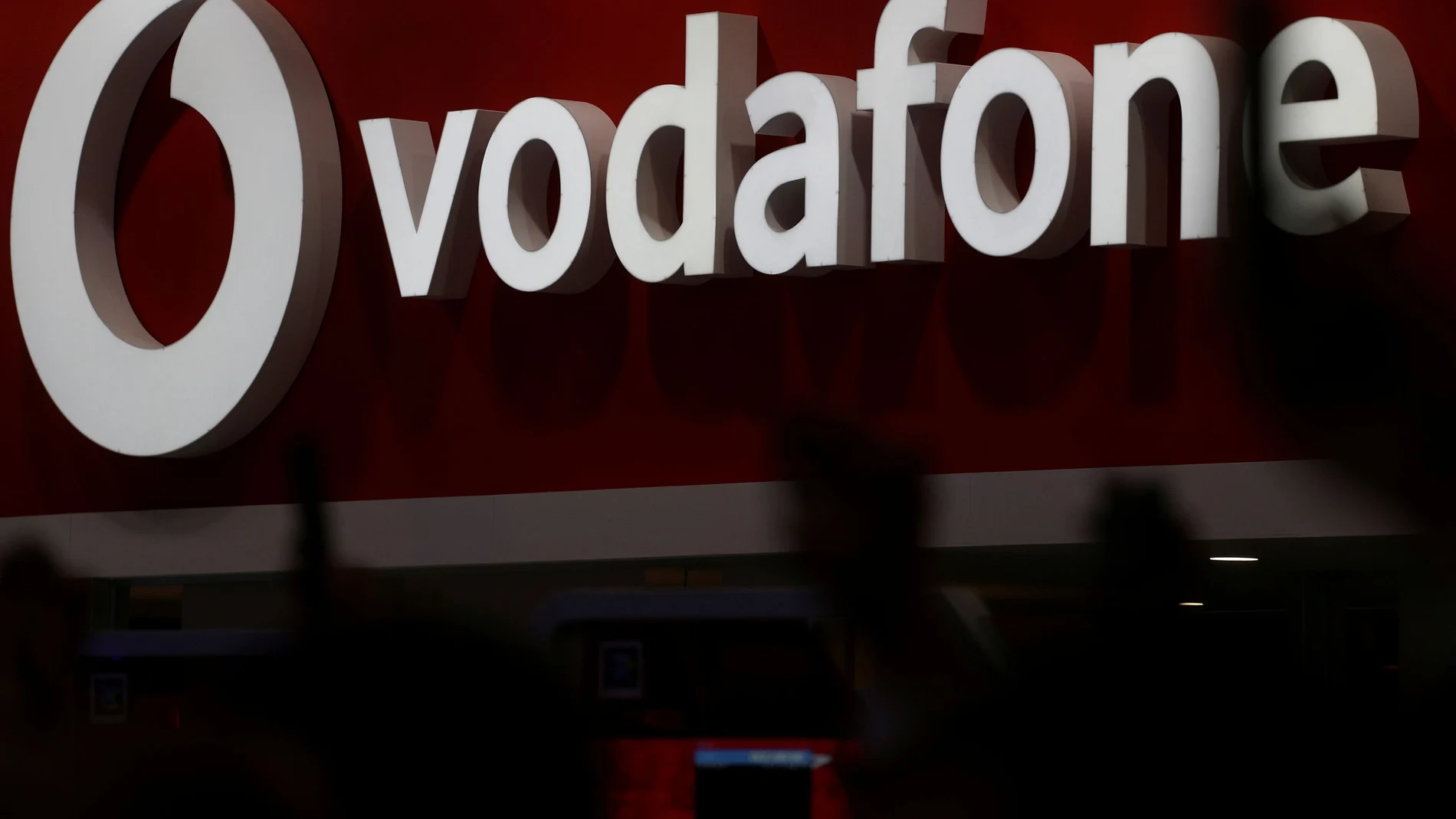 Logo de Vodafone en el Mobile World Congress celebrado en Barcelona
