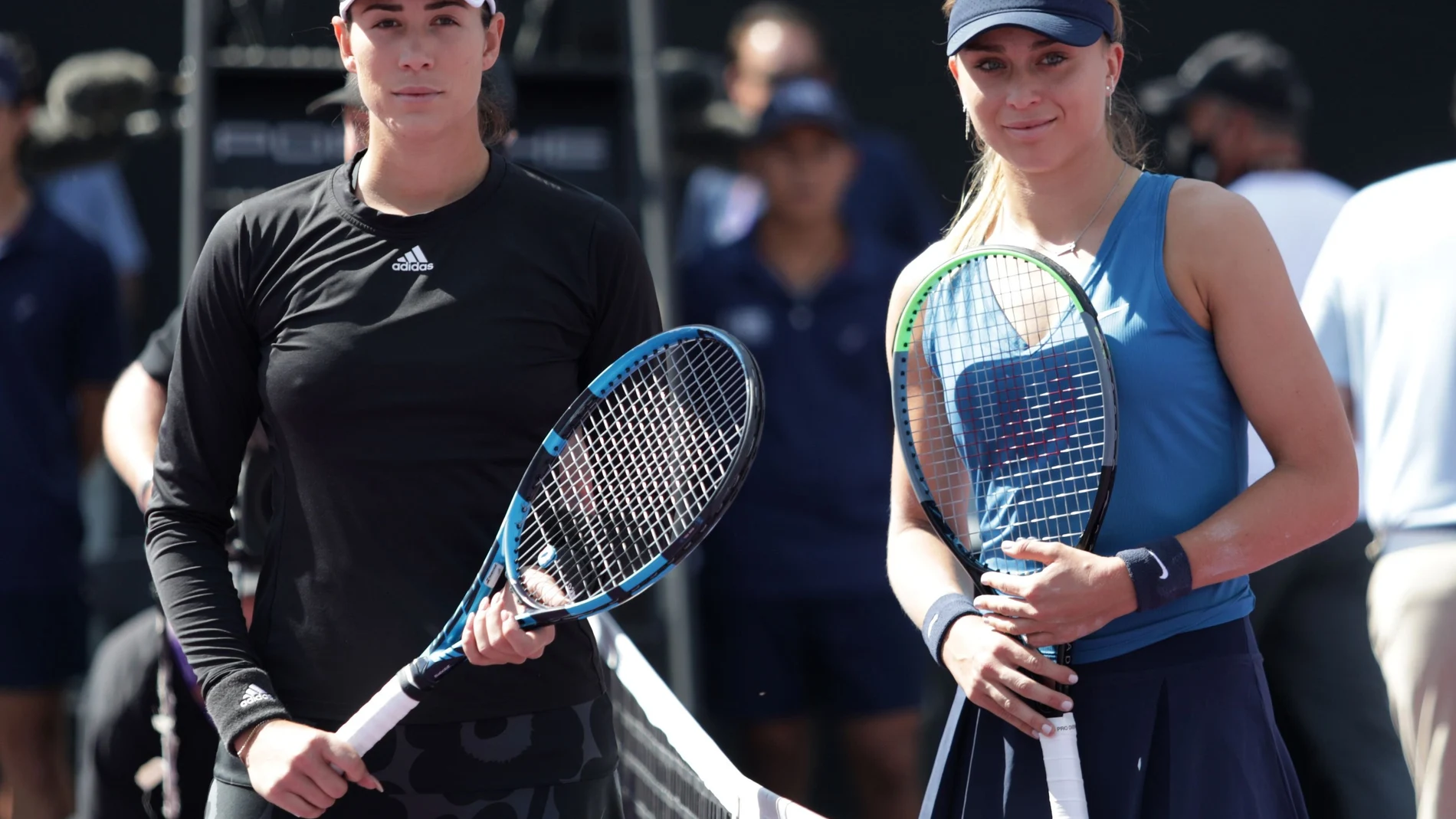 Foto histórica: dos españolas en las semifinales de las WTA Finals