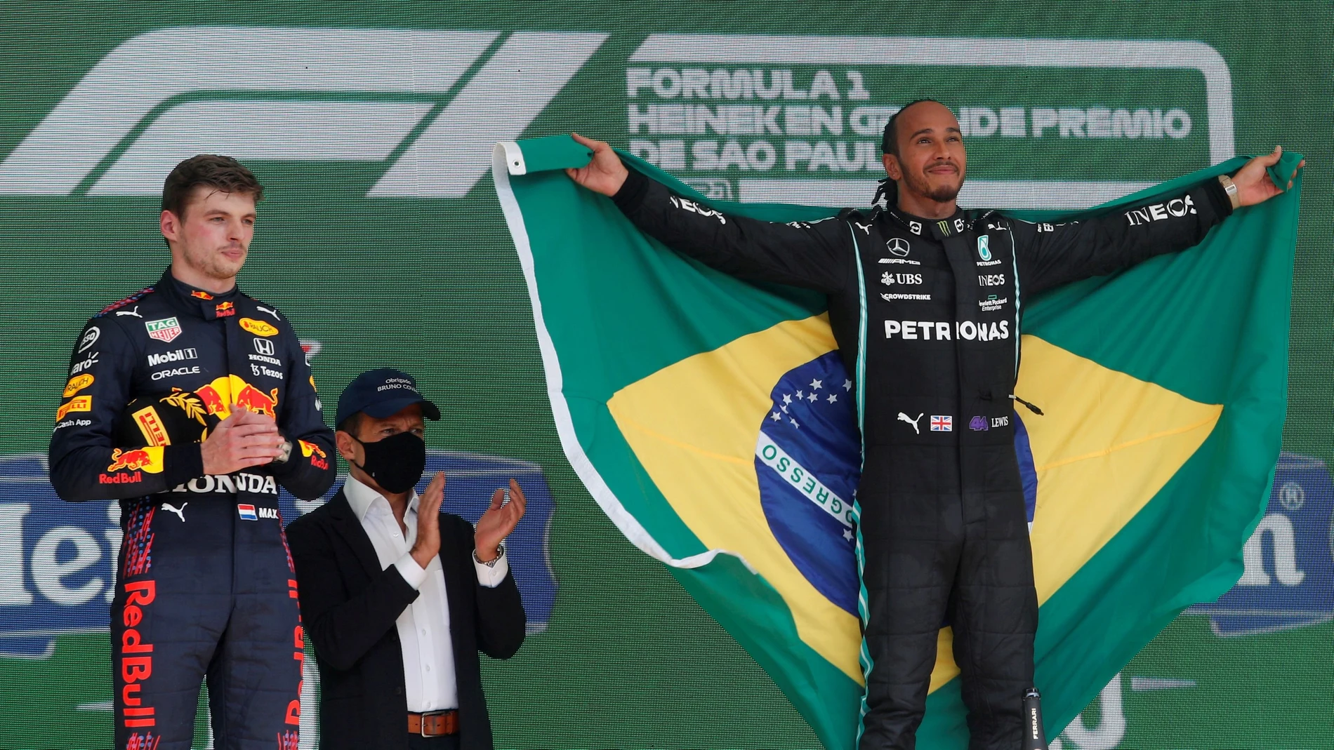 Max Verstappen y Lewis Hamilton en Brasil