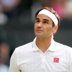 Roger Federer tiene un futuro incierto, pero asegura que quiere intentar volver a jugar