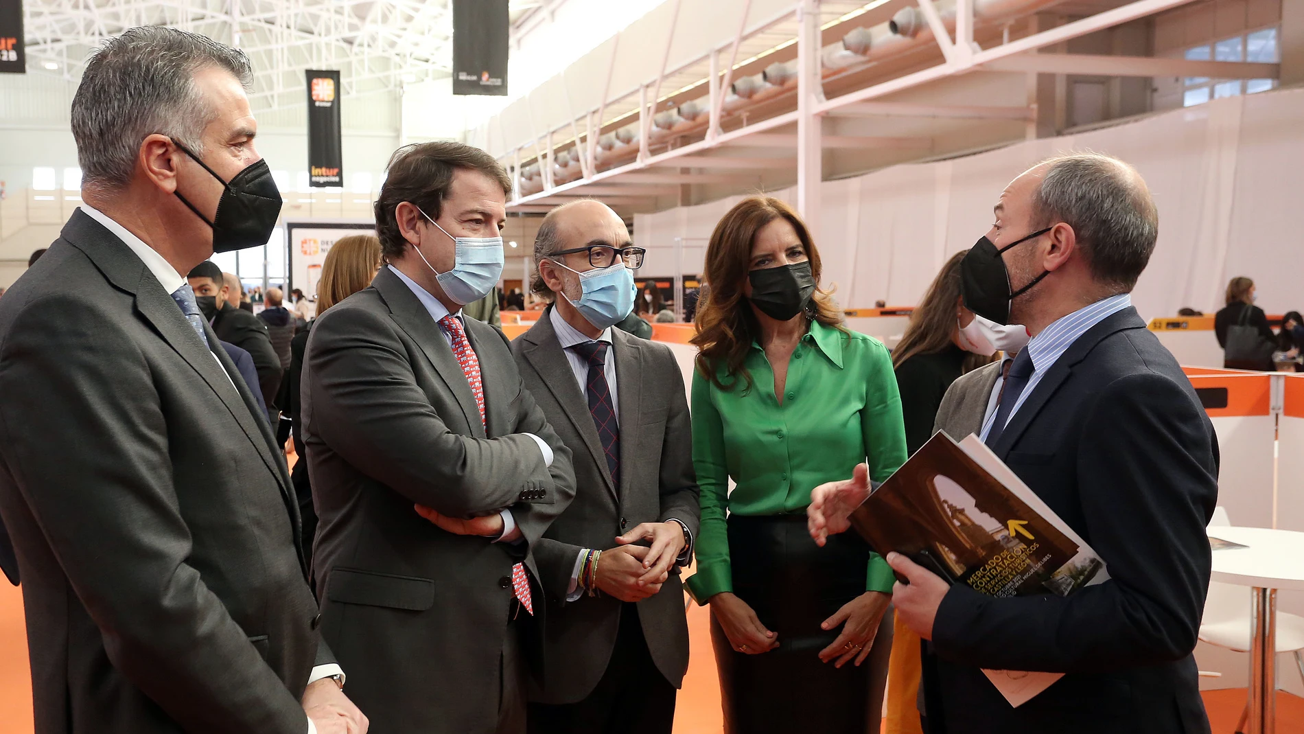 El presidente de la Junta de Castilla y León, Alfonso Fernández Mañueco, visita "Intur Negocios", junto a Javier Ortega, Ana Carlota Amigo y Alberto Alonso