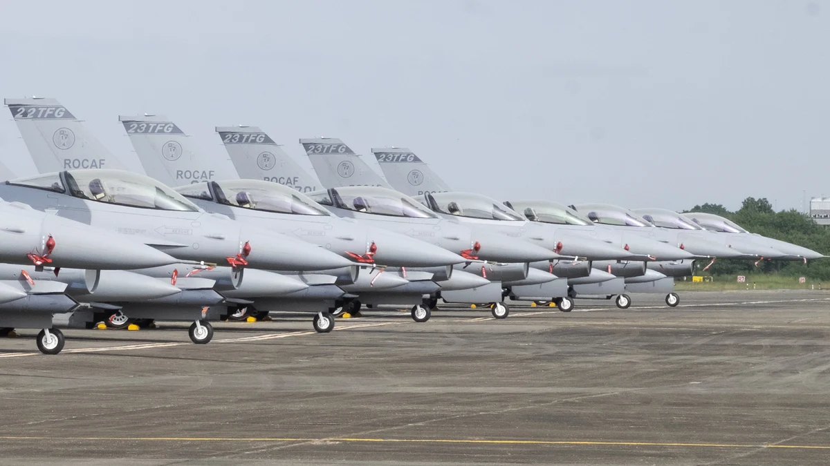 Así se rearma Taiwán: EEUU le debe a la isla 66 cazas F-16, 108 tanques Abrams y 100 sistemas de misiles Harpoon
