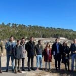 González Terol, Bea Fanjul, Eduardo Carazo, José Ángel Alonso, entre otros dirigentes del PP, tras el acto "Raíces" celebrado en la localidad vallisoletana de Corcos del Valle
