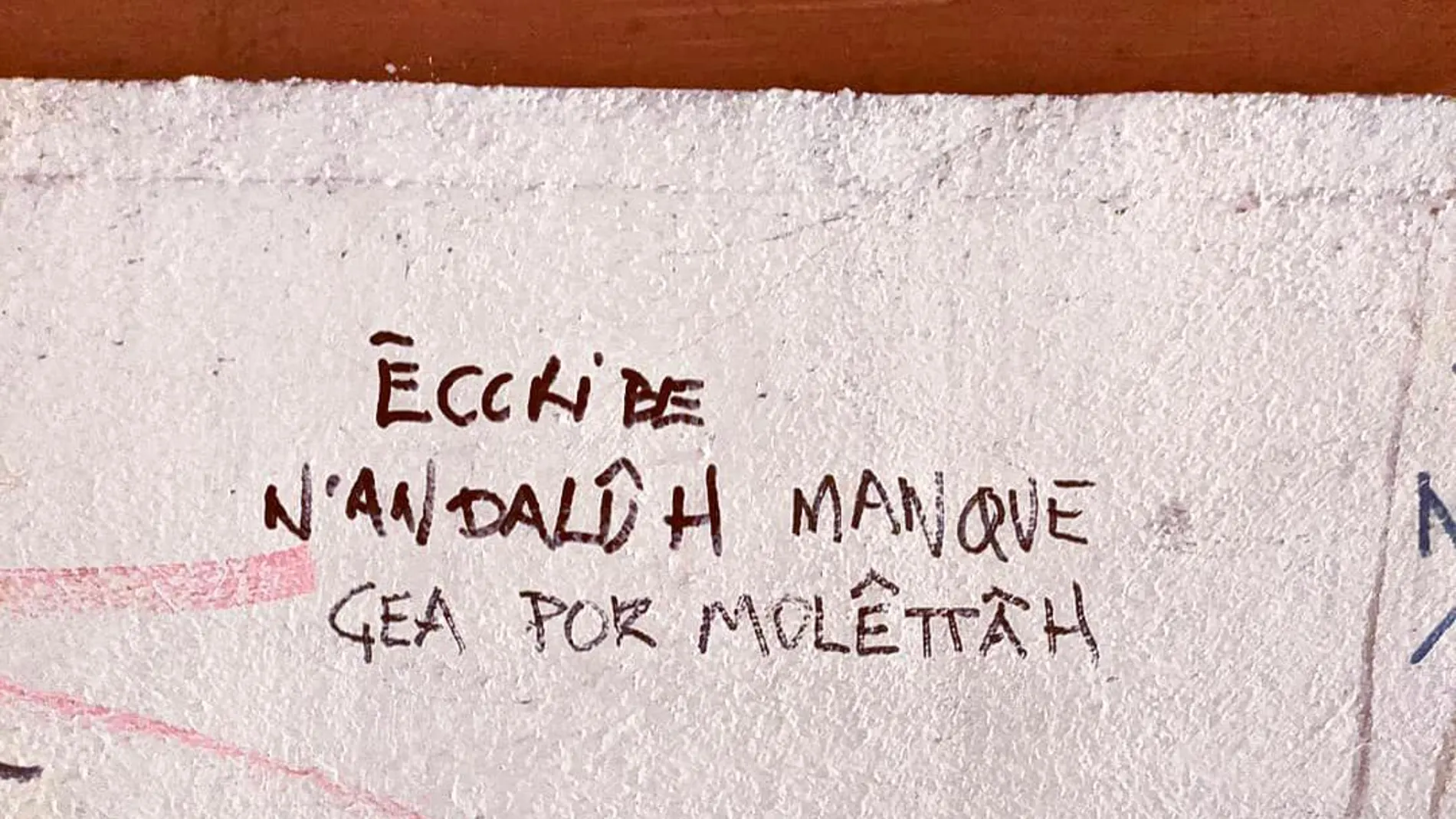 Pintada escrita en "andalûh"