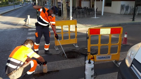 Trabajos de operarios de Hidraqua