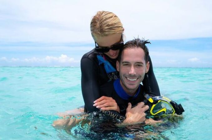 Paris Hilton y su marido Carter Reum disfrutan de su luna de miel en Bora Bora