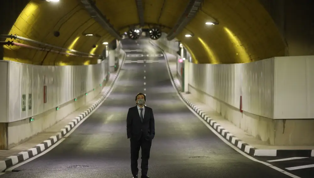 Martínez-Almeida, en el nuevo túnel de Bailén