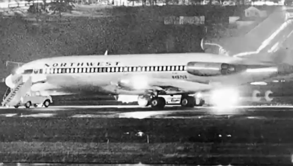 Boeing 727 que volaba de Portland a Seattle secuestrado por DB Cooper