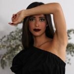 María Fernández-Rubíes con beauty look oscuro.