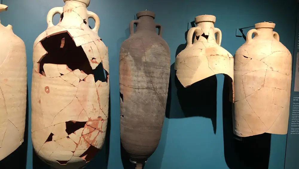 Vasijas halladas entre los restos romanos encontrados en Cartagena