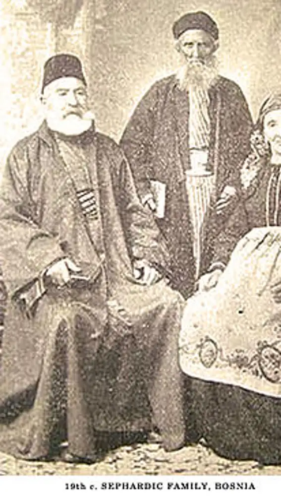 Familia de sefardíes de Bosnia, siglo XIX.