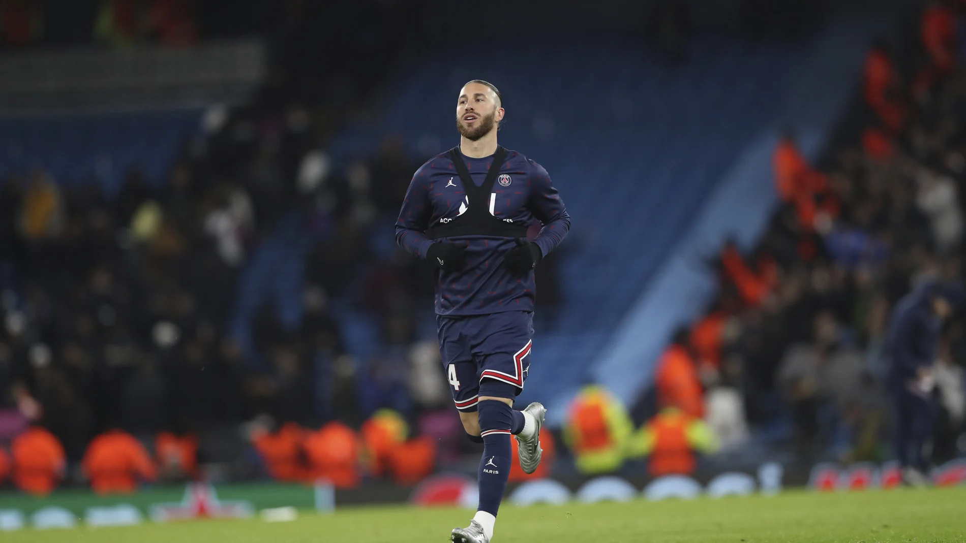 PSG substitute Sergio Ramos, who did not play, warms down after the Champions League group A soccer match between Manchester City and Paris Saint-Germain at the Etihad Stadium in Manchester, England, Wednesday, Nov. 24, 2021. (AP Photo/Scott Heppell)