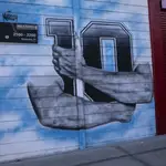 Un mural en recuerdo de Maradona en el estadio de Argentinos Juniors