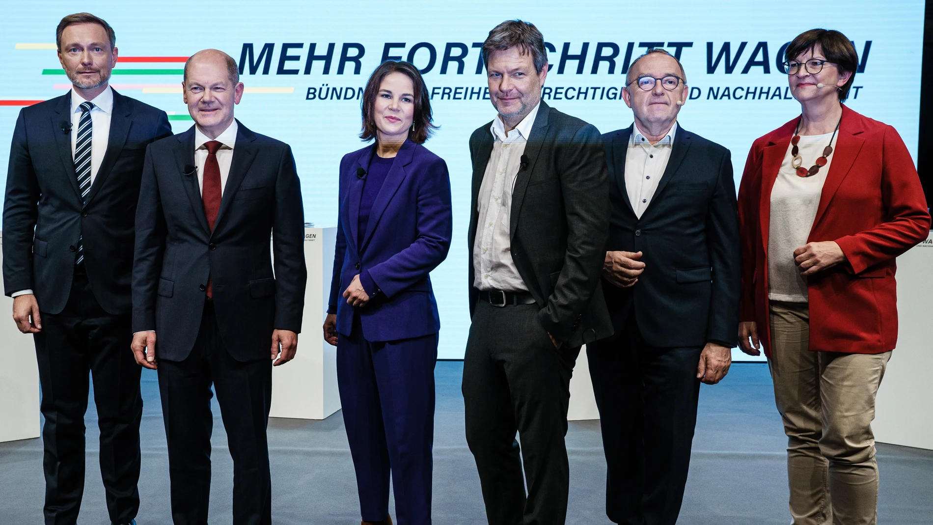 El FDP ocupará cuatro carteras, entre ellas las de Finanzas y Transportes, y Los Verdes cinco ministerios