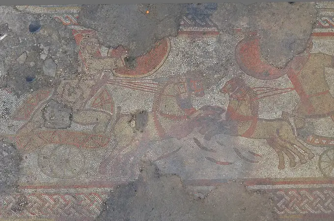 El increíble descubrimiento de un mosaico romano único en Inglaterra