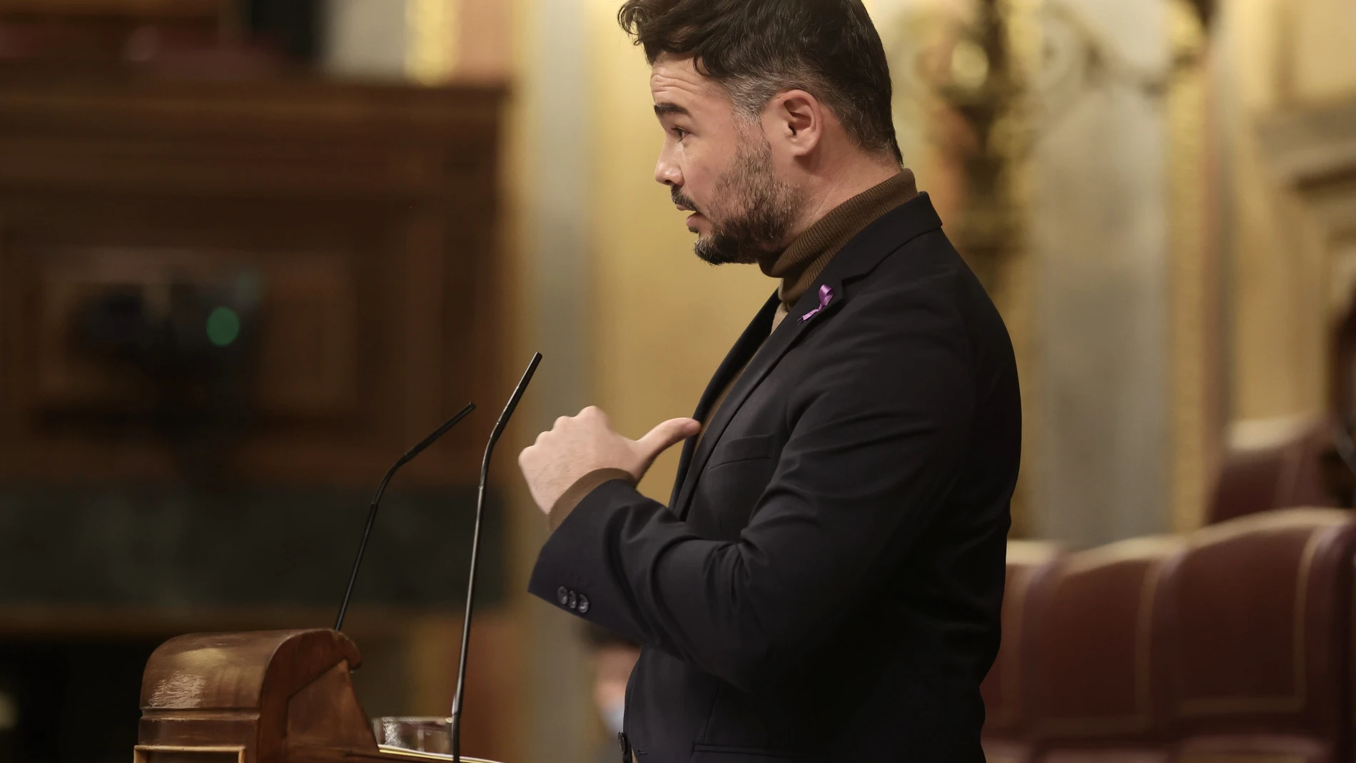 El portavoz parlamentario de ERC, Gabriel Rufián, interviene en una sesión plenaria en el Congreso de los Diputados