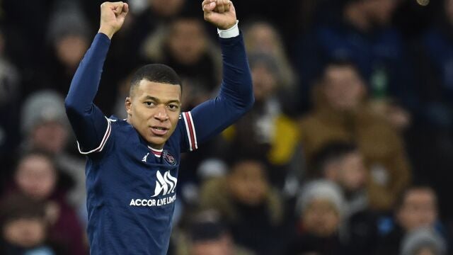 Kylian Mbappé celebra su gol contra el Manchester City en Champions.
