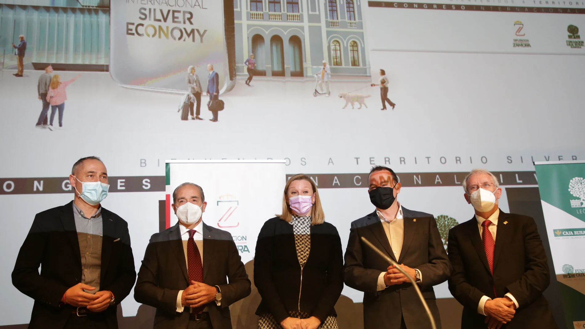 La consejera de familia e igualdad de oportunidades, Isabel Blanco clausura el tercer Congreso Internacional Silver Economy, junto al presidente de la Diputación de Zamora, Francisco Requejo, entre otros