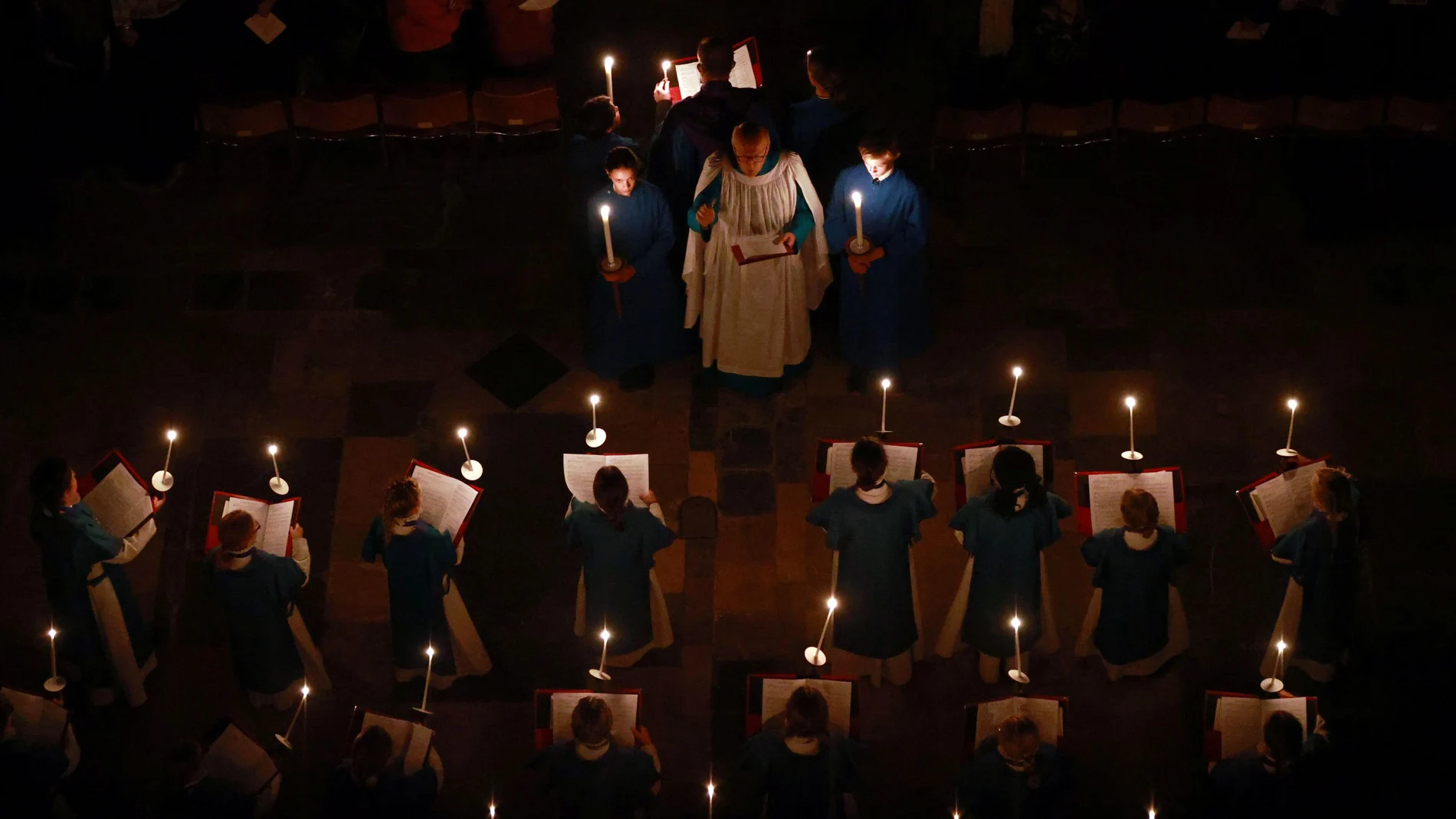 Celebración del comienzo el Adviento en la catedral de Salisbury