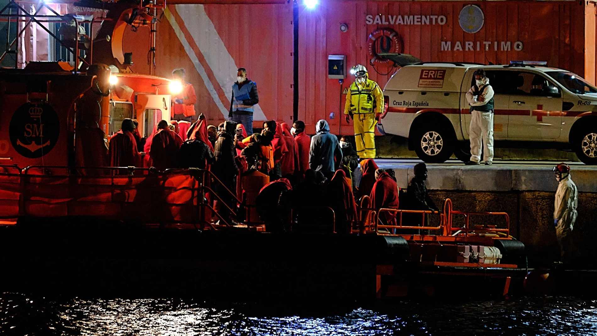 Salvamento Marítimo rescata a 53 inmigrantes