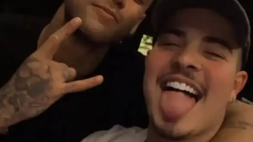 Neymar junto el cantante Jottape