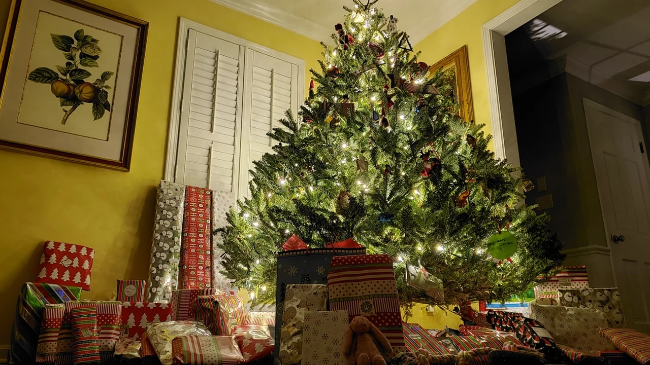 El sencillo truco para decorar el árbol de Navidad