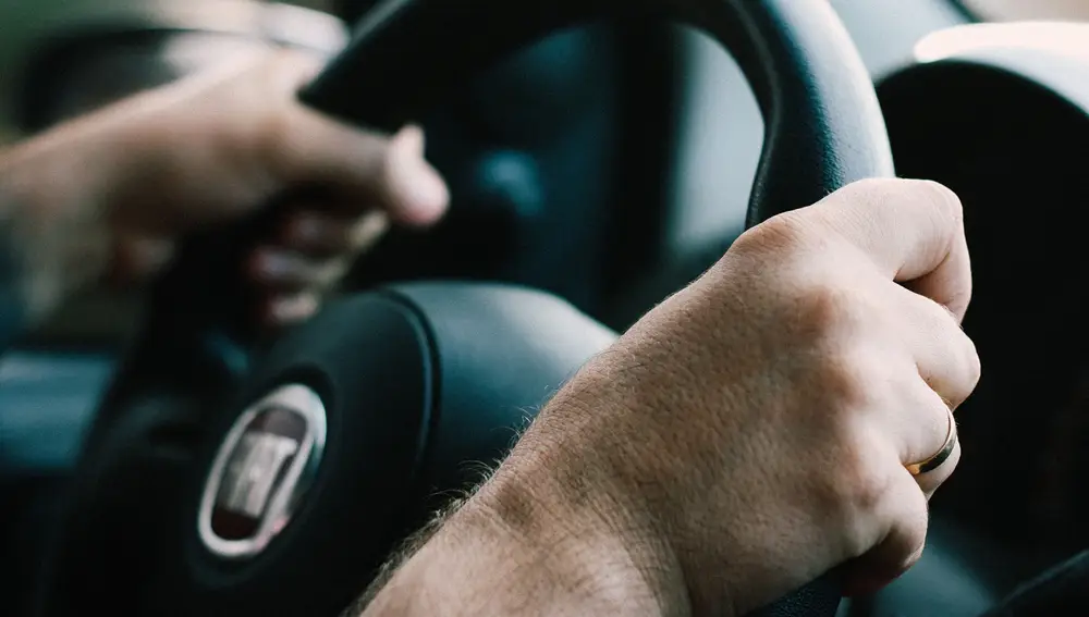 Las distracciones al volante están implicadas en -al menos- el 30% de accidentes al volante | Fuente: PEXELS