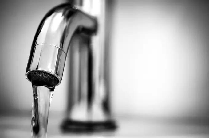 Cambio de contador de agua: ¿quién debe pagarlo en un piso de alquiler?