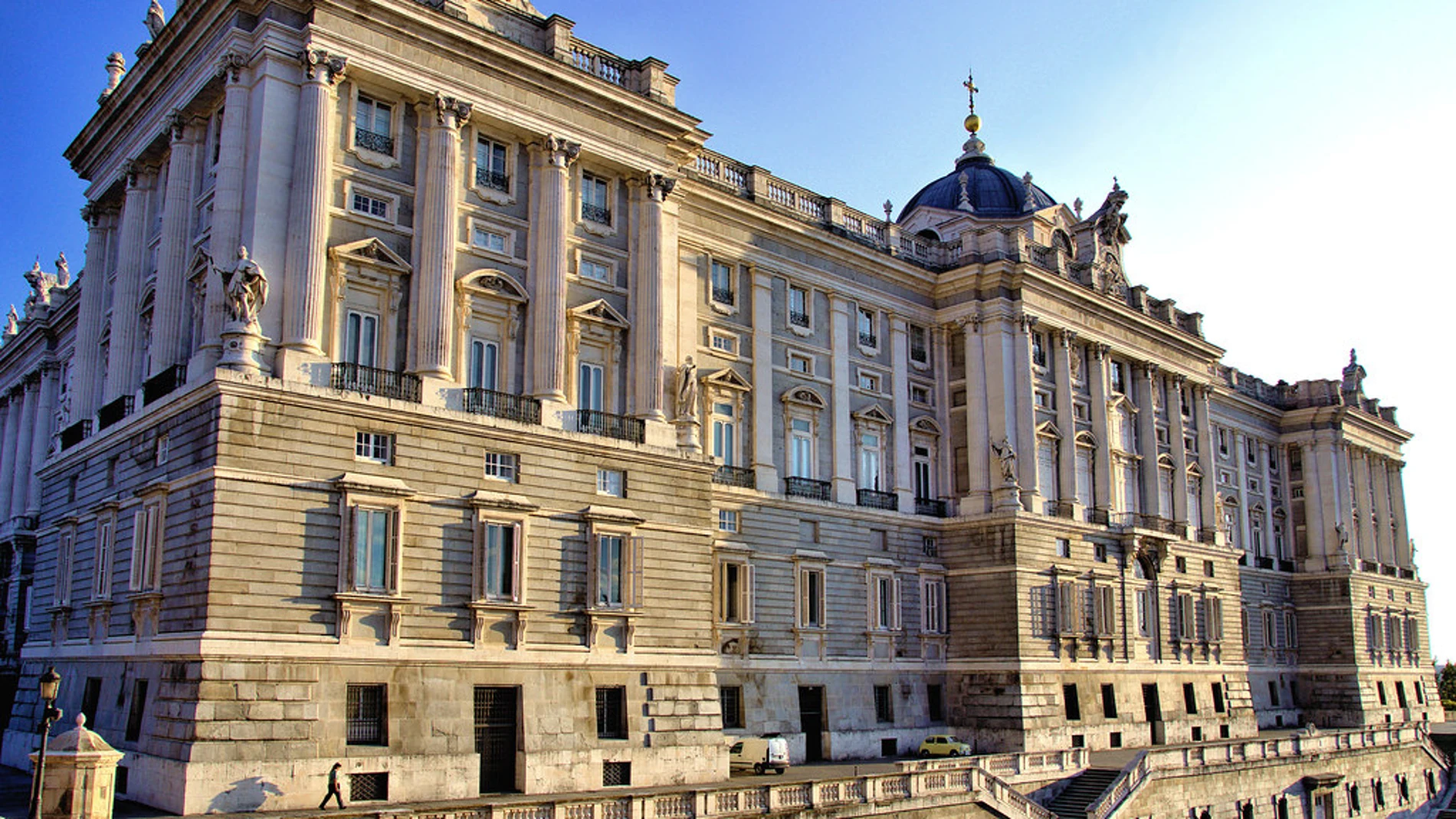 El Palacio Real puede visitarse de manera gratuita en horario de 17 a 19:00 horas